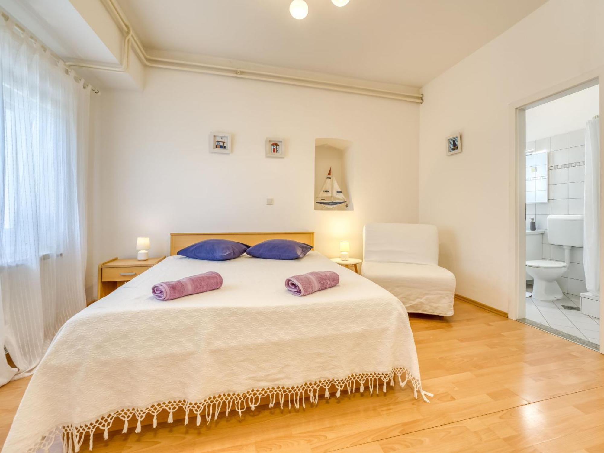 Apartment Emil By Interhome ลอฟราน ภายนอก รูปภาพ